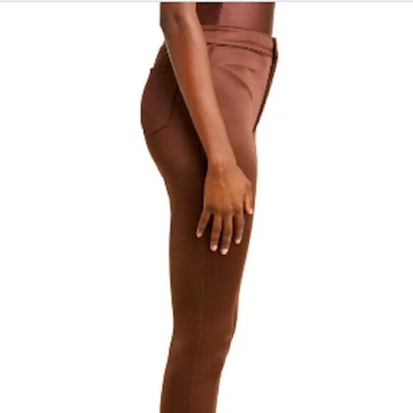 NEW Kim Kardashian Skims Disco Pants in Cocoa - Picture 3 of 3